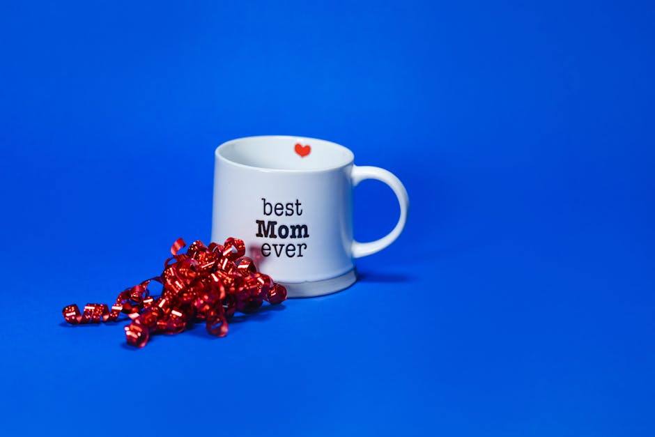 Stop buying boring Christmas gifts for your girlfriend because you are panicking